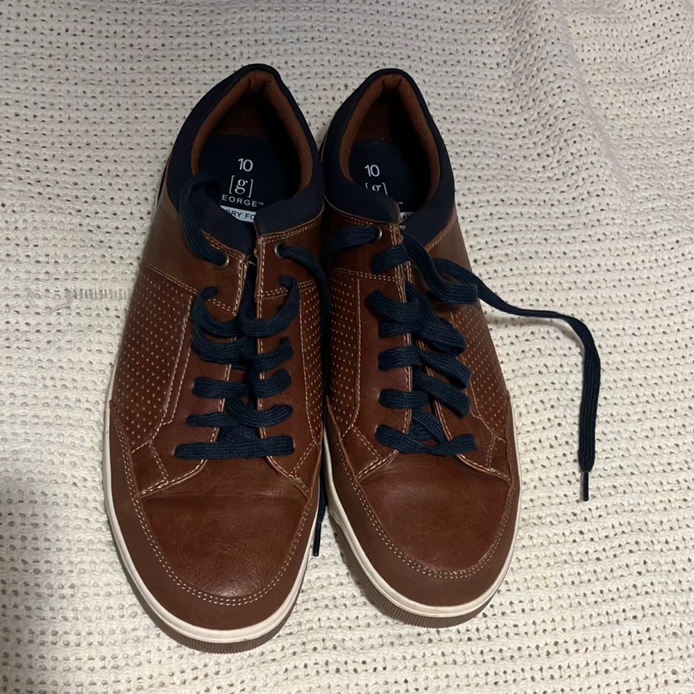 Men’s Shoes 10